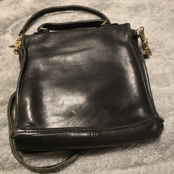 Classic Coach Black Leather  Bag - Picture 2 of 5